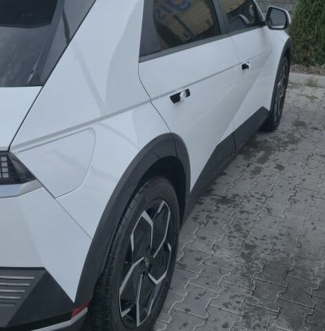 Белый Хендай Ioniq, объемом двигателя 0 л и пробегом 62 тыс. км за 24500 $, фото 11 на Automoto.ua