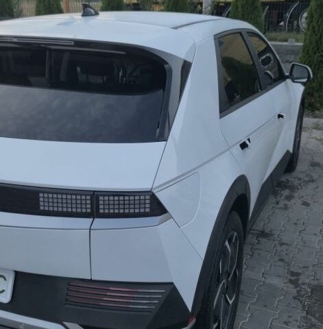 Белый Хендай Ioniq, объемом двигателя 0 л и пробегом 62 тыс. км за 24500 $, фото 17 на Automoto.ua