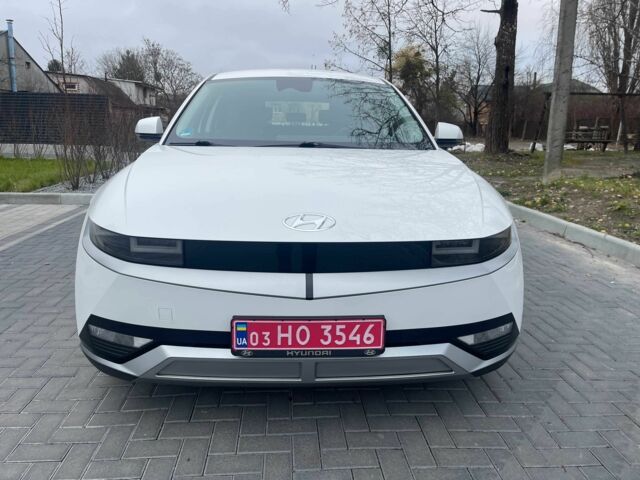 Белый Хендай Ioniq, объемом двигателя 0 л и пробегом 82 тыс. км за 22902 $, фото 8 на Automoto.ua