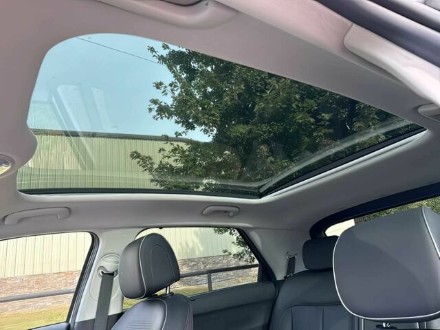 Білий Хендай Ioniq, об'ємом двигуна 0 л та пробігом 29 тис. км за 17600 $, фото 9 на Automoto.ua