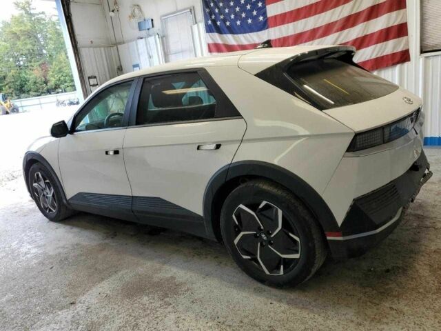 Белый Хендай Ioniq, объемом двигателя 0 л и пробегом 30 тыс. км за 7000 $, фото 1 на Automoto.ua