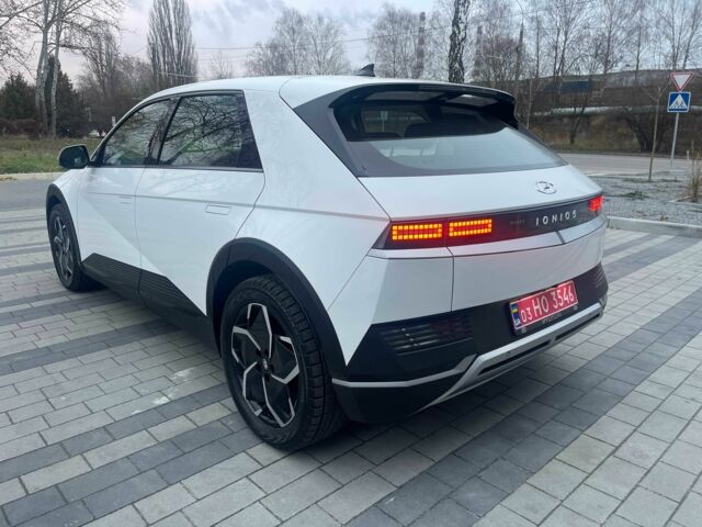 Белый Хендай Ioniq, объемом двигателя 0 л и пробегом 82 тыс. км за 22902 $, фото 5 на Automoto.ua