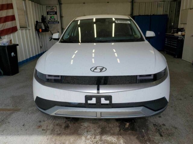 Белый Хендай Ioniq, объемом двигателя 0 л и пробегом 30 тыс. км за 7000 $, фото 4 на Automoto.ua