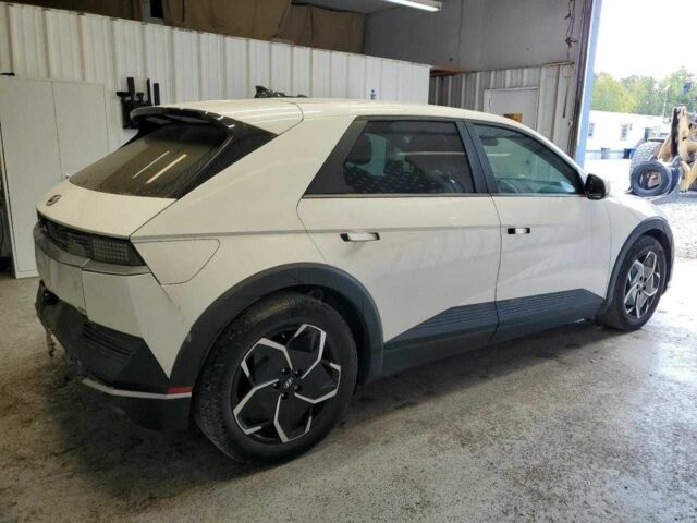 Белый Хендай Ioniq, объемом двигателя 0 л и пробегом 30 тыс. км за 7000 $, фото 2 на Automoto.ua