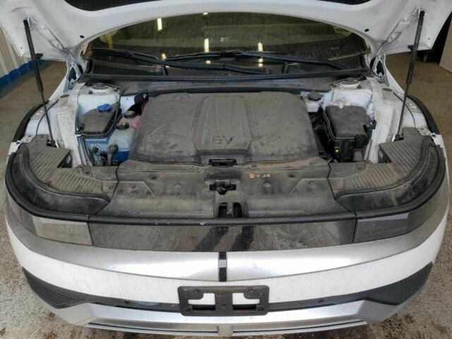 Белый Хендай Ioniq, объемом двигателя 0 л и пробегом 30 тыс. км за 7000 $, фото 9 на Automoto.ua