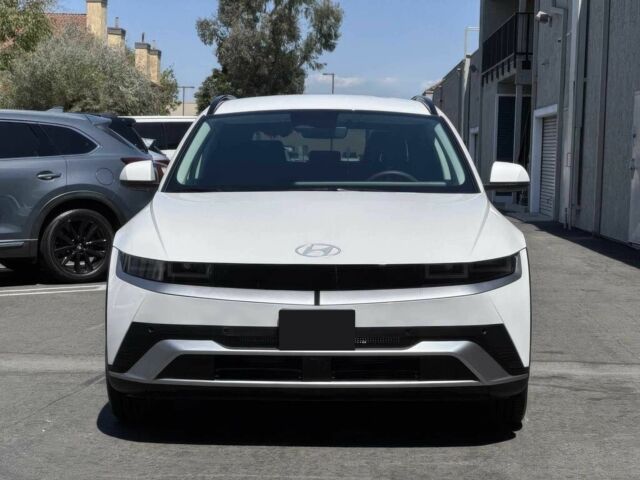 Белый Хендай Ioniq, объемом двигателя 0 л и пробегом 5 тыс. км за 13600 $, фото 1 на Automoto.ua