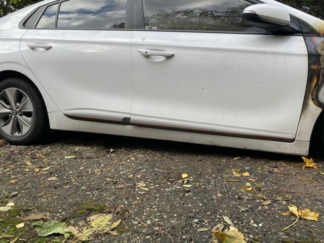 Білий Хендай Ioniq, об'ємом двигуна 0 л та пробігом 3 тис. км за 1900 $, фото 5 на Automoto.ua