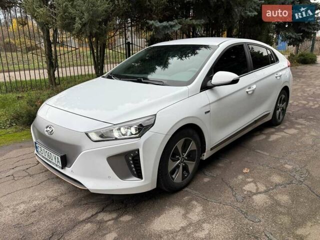 Білий Хендай Ioniq, об'ємом двигуна 0 л та пробігом 89 тис. км за 16500 $, фото 1 на Automoto.ua