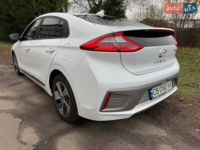 Білий Хендай Ioniq, об'ємом двигуна 0 л та пробігом 89 тис. км за 16500 $, фото 20 на Automoto.ua