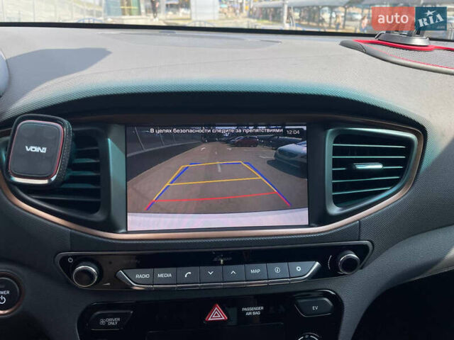 Белый Хендай Ioniq, объемом двигателя 0 л и пробегом 103 тыс. км за 15900 $, фото 35 на Automoto.ua
