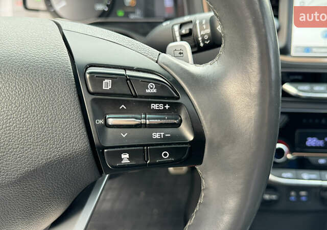 Белый Хендай Ioniq, объемом двигателя 0 л и пробегом 130 тыс. км за 15500 $, фото 20 на Automoto.ua