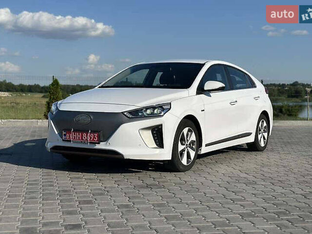 Білий Хендай Ioniq, об'ємом двигуна 0 л та пробігом 97 тис. км за 10250 $, фото 2 на Automoto.ua