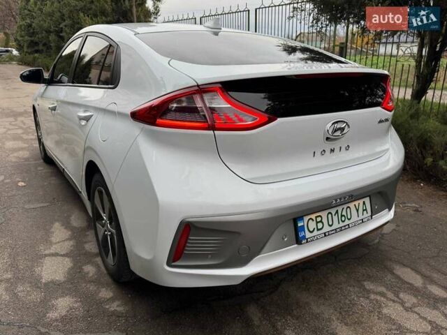 Білий Хендай Ioniq, об'ємом двигуна 0 л та пробігом 89 тис. км за 16500 $, фото 3 на Automoto.ua