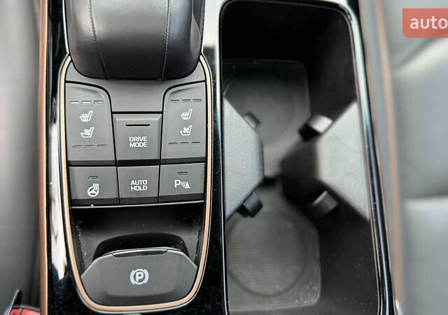 Белый Хендай Ioniq, объемом двигателя 0 л и пробегом 130 тыс. км за 15500 $, фото 18 на Automoto.ua