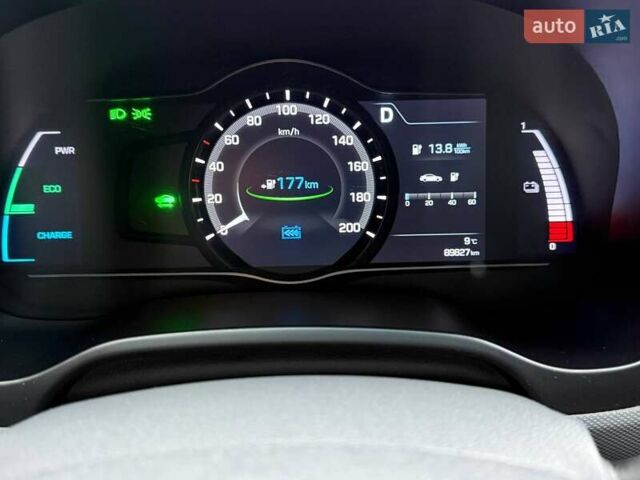 Білий Хендай Ioniq, об'ємом двигуна 0 л та пробігом 89 тис. км за 16500 $, фото 14 на Automoto.ua