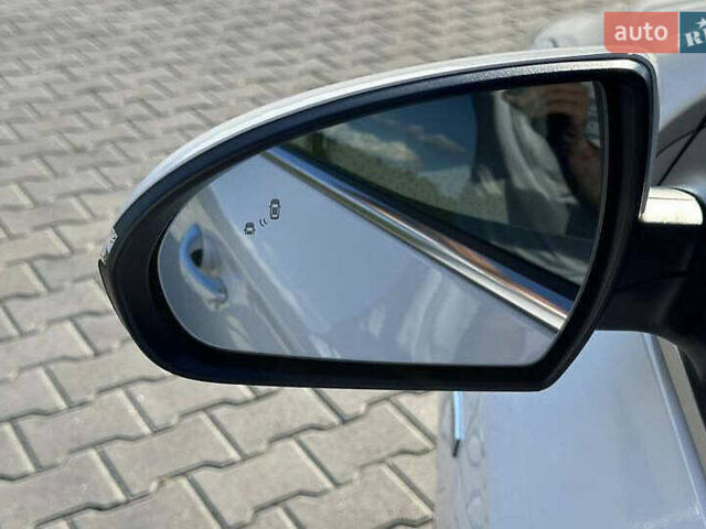 Білий Хендай Ioniq, об'ємом двигуна 0 л та пробігом 97 тис. км за 10250 $, фото 7 на Automoto.ua