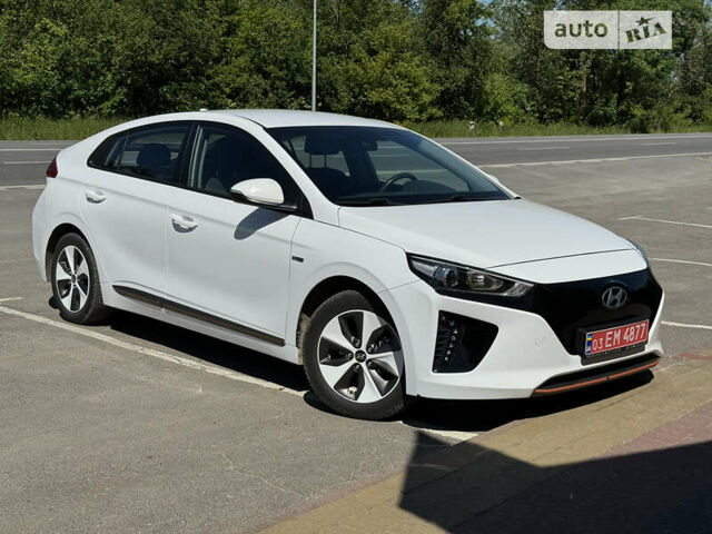 Білий Хендай Ioniq, об'ємом двигуна 0 л та пробігом 79 тис. км за 13370 $, фото 2 на Automoto.ua