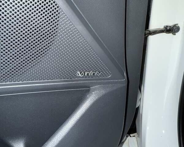 Білий Хендай Ioniq, об'ємом двигуна 0 л та пробігом 89 тис. км за 16500 $, фото 15 на Automoto.ua