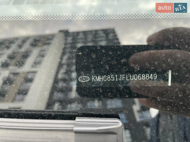 Белый Хендай Ioniq, объемом двигателя 0 л и пробегом 127 тыс. км за 14900 $, фото 27 на Automoto.ua