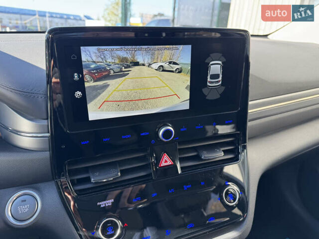 Белый Хендай Ioniq, объемом двигателя 0 л и пробегом 133 тыс. км за 15000 $, фото 20 на Automoto.ua