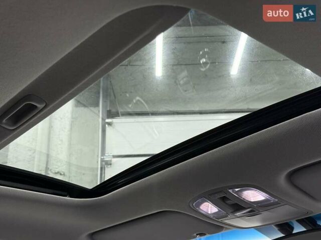 Белый Хендай Ioniq, объемом двигателя 0 л и пробегом 117 тыс. км за 16879 $, фото 26 на Automoto.ua