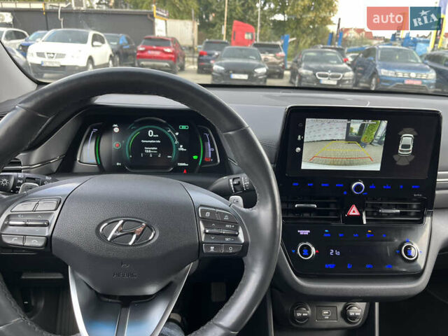 Белый Хендай Ioniq, объемом двигателя 0 л и пробегом 73 тыс. км за 15650 $, фото 22 на Automoto.ua