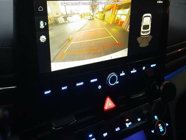 Белый Хендай Ioniq, объемом двигателя 0 л и пробегом 148 тыс. км за 15799 $, фото 57 на Automoto.ua