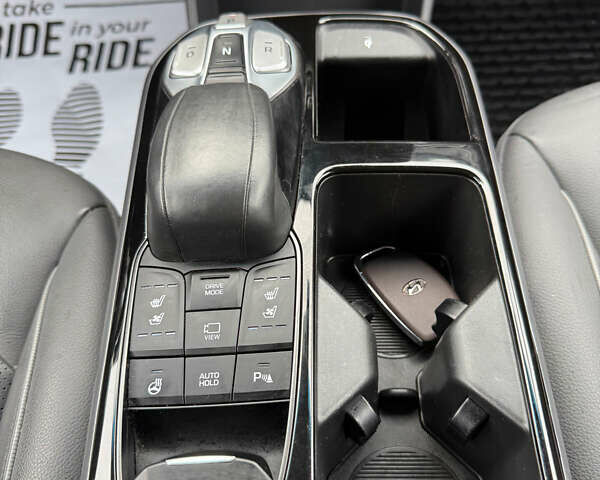 Белый Хендай Ioniq, объемом двигателя 0 л и пробегом 79 тыс. км за 15500 $, фото 17 на Automoto.ua