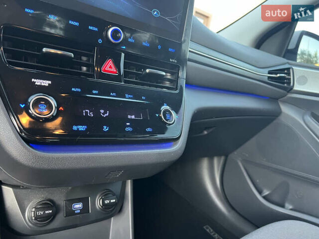 Білий Хендай Ioniq, об'ємом двигуна 0 л та пробігом 130 тис. км за 14799 $, фото 38 на Automoto.ua
