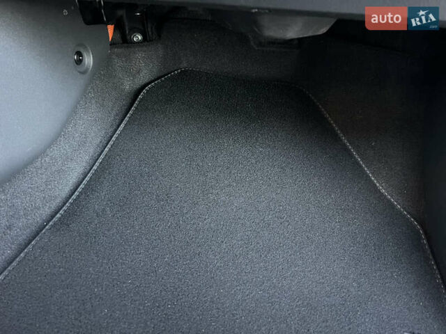 Білий Хендай Ioniq, об'ємом двигуна 0 л та пробігом 130 тис. км за 14799 $, фото 30 на Automoto.ua