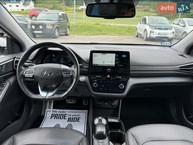 Белый Хендай Ioniq, объемом двигателя 0 л и пробегом 79 тыс. км за 15500 $, фото 19 на Automoto.ua
