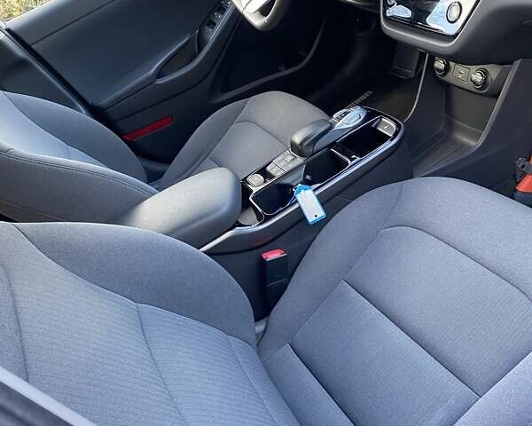 Білий Хендай Ioniq, об'ємом двигуна 0 л та пробігом 89 тис. км за 15800 $, фото 10 на Automoto.ua