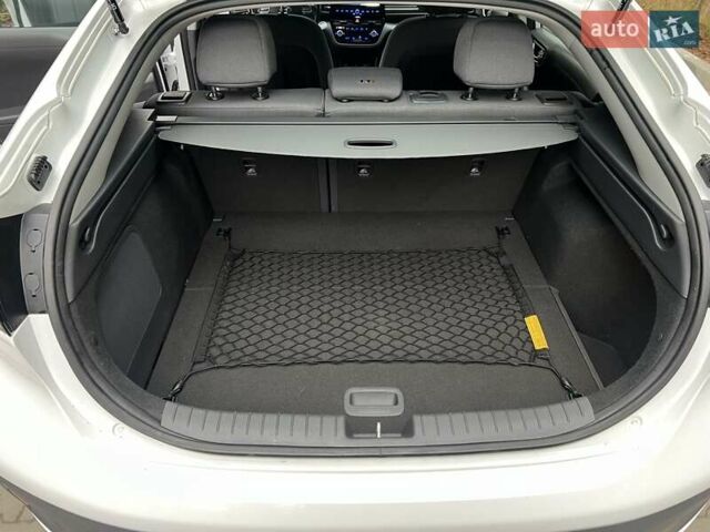 Белый Хендай Ioniq, объемом двигателя 0 л и пробегом 66 тыс. км за 14900 $, фото 15 на Automoto.ua