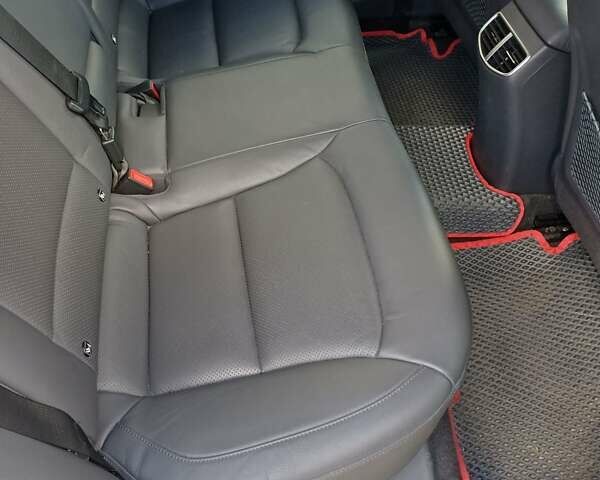 Білий Хендай Ioniq, об'ємом двигуна 0 л та пробігом 62 тис. км за 17900 $, фото 4 на Automoto.ua