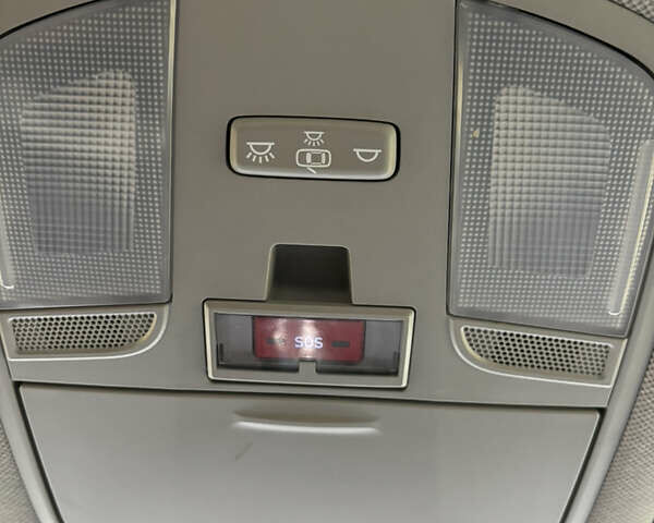 Белый Хендай Ioniq, объемом двигателя 0 л и пробегом 79 тыс. км за 14600 $, фото 27 на Automoto.ua