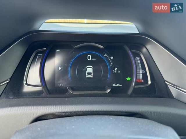 Белый Хендай Ioniq, объемом двигателя 0 л и пробегом 35 тыс. км за 16300 $, фото 17 на Automoto.ua
