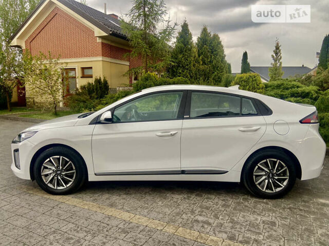 Білий Хендай Ioniq, об'ємом двигуна 0 л та пробігом 22 тис. км за 18600 $, фото 4 на Automoto.ua