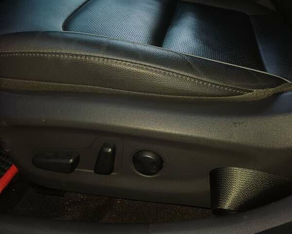 Білий Хендай Ioniq, об'ємом двигуна 0 л та пробігом 62 тис. км за 17900 $, фото 7 на Automoto.ua