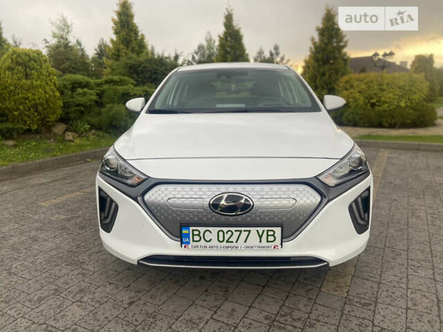 Білий Хендай Ioniq, об'ємом двигуна 0 л та пробігом 22 тис. км за 18600 $, фото 2 на Automoto.ua