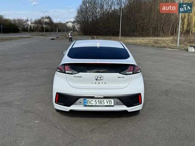 Білий Хендай Ioniq, об'ємом двигуна 0 л та пробігом 34 тис. км за 16777 $, фото 9 на Automoto.ua