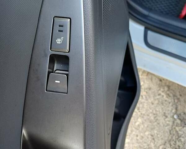 Білий Хендай Ioniq, об'ємом двигуна 0 л та пробігом 62 тис. км за 17900 $, фото 15 на Automoto.ua