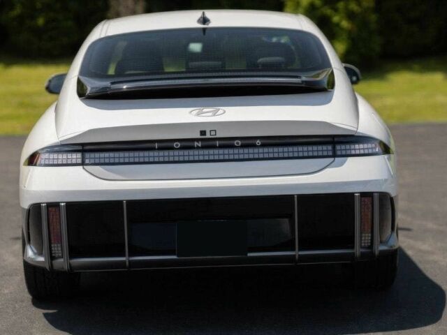 Белый Хендай Ioniq, объемом двигателя 0 л и пробегом 23 тыс. км за 9500 $, фото 5 на Automoto.ua