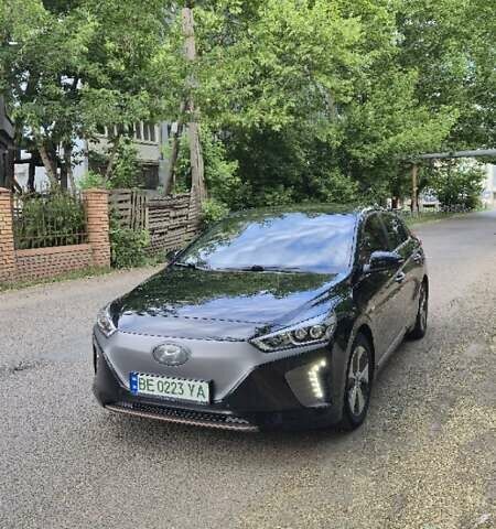 Черный Хендай Ioniq, объемом двигателя 0 л и пробегом 190 тыс. км за 12700 $, фото 6 на Automoto.ua