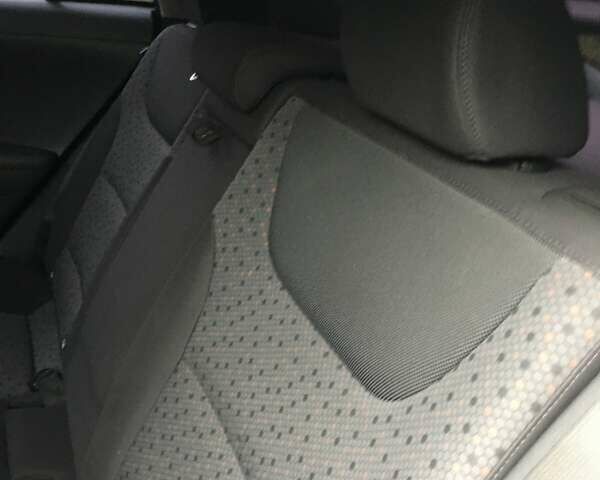 Черный Хендай Ioniq, объемом двигателя 0 л и пробегом 149 тыс. км за 11300 $, фото 9 на Automoto.ua