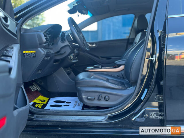 Черный Хендай Ioniq, объемом двигателя 28 л и пробегом 115 тыс. км за 15190 $, фото 7 на Automoto.ua