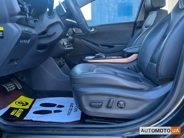 Черный Хендай Ioniq, объемом двигателя 28 л и пробегом 115 тыс. км за 15190 $, фото 8 на Automoto.ua