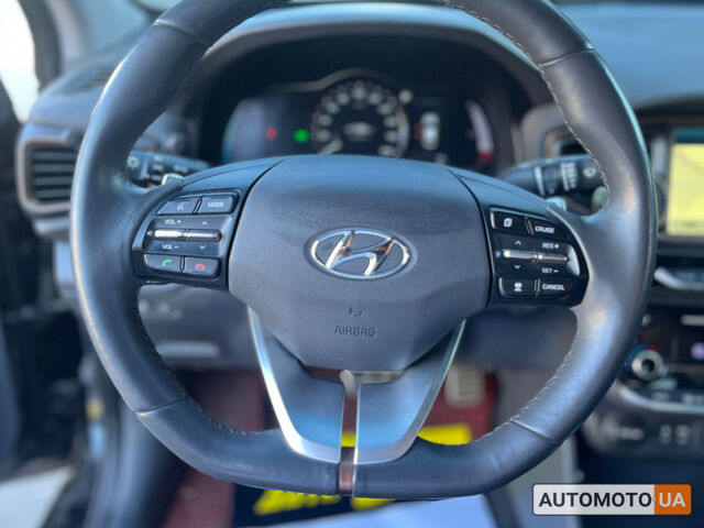 Черный Хендай Ioniq, объемом двигателя 28 л и пробегом 115 тыс. км за 15190 $, фото 13 на Automoto.ua