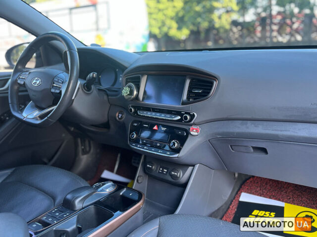 Черный Хендай Ioniq, объемом двигателя 28 л и пробегом 115 тыс. км за 15190 $, фото 22 на Automoto.ua