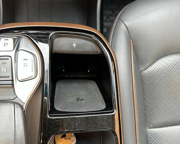 Черный Хендай Ioniq, объемом двигателя 0 л и пробегом 131 тыс. км за 14499 $, фото 21 на Automoto.ua