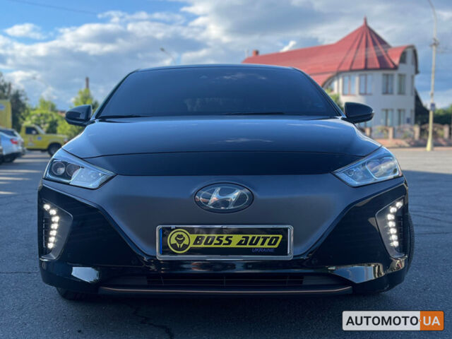 Черный Хендай Ioniq, объемом двигателя 28 л и пробегом 115 тыс. км за 15190 $, фото 1 на Automoto.ua